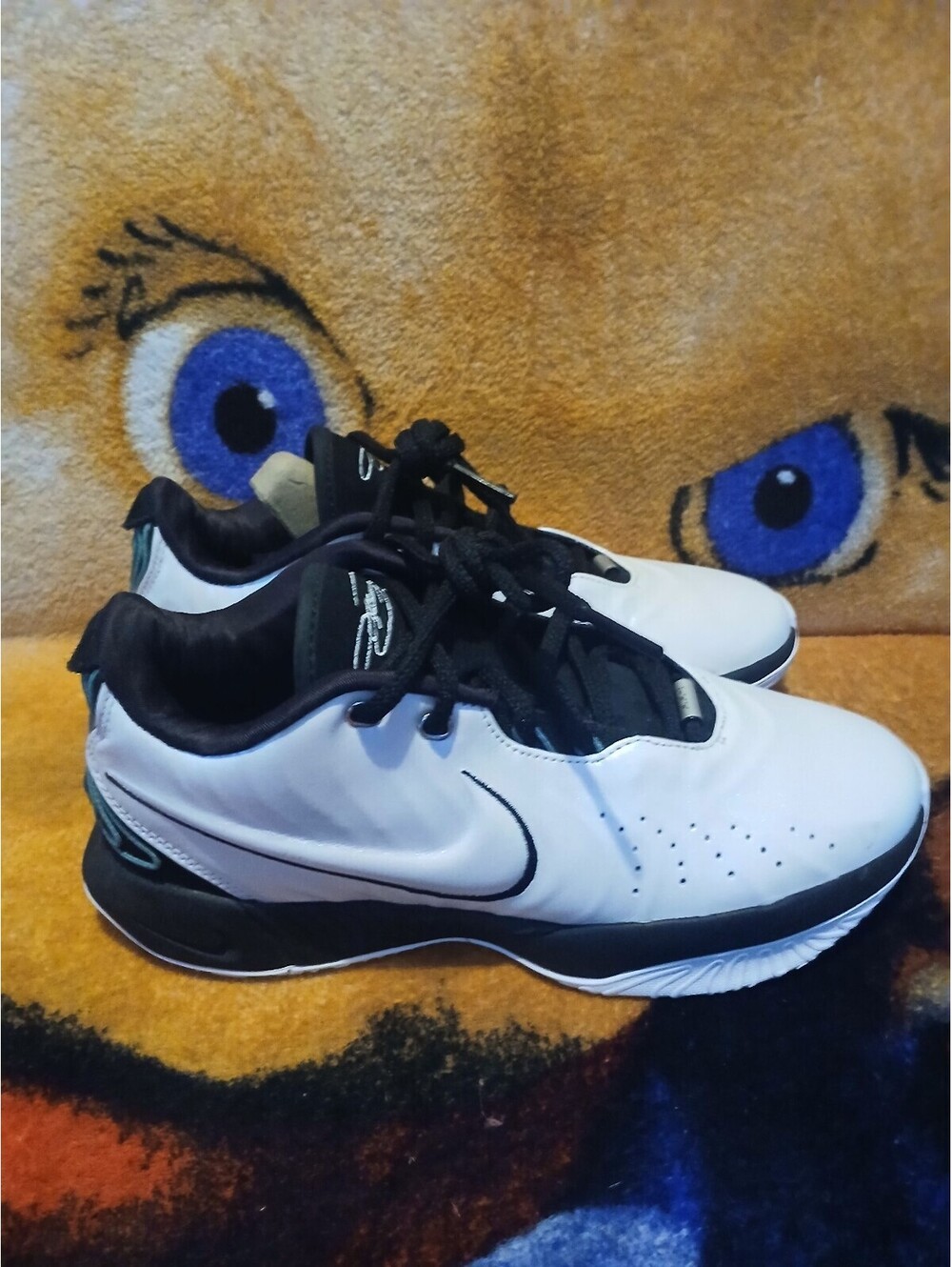 Nike Air Zoom Flight 95 Basketball Shoes Size US 8 White Black